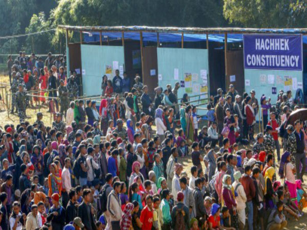 Live- মিজোরামে শান্তিপূর্ণ ভোট! বেলা ১ পর্যন্ত ভোটের হার ৪৯% Live- মিজোরামে শান্তিপূর্ণ ভোট! বেলা ১ পর্যন্ত ভোটের হার ৪৯%