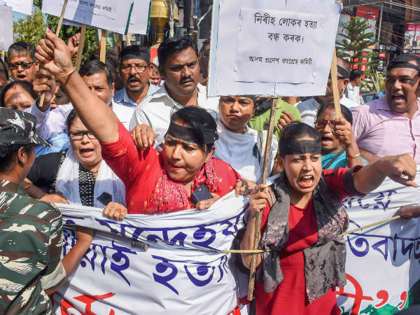 খালের ধারে বসিয়ে গুলিটা করল, ৫ মিনিট পরে বুঝলাম বেঁচে, অসম গণহত্যায় অলৌকিক রক্ষা মহাদেবের খালের ধারে বসিয়ে গুলিটা করল, ৫ মিনিট পরে বুঝলাম বেঁচে, অসম গণহত্যায় অলৌকিক রক্ষা মহাদেবের