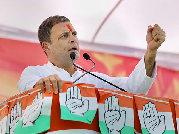 সি ভোটারের সমীক্ষা বলছে অন্য কথা