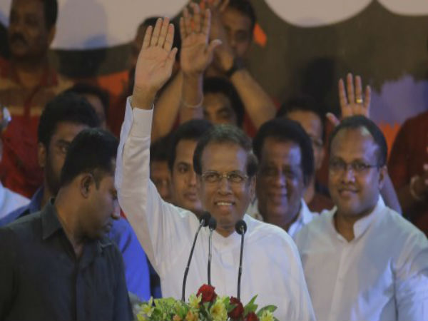 সুপ্রিম কোর্টের পর প্রেসিডেন্ট ধাক্কা খেলেন সংসদেও! রাজনৈতিক অচলাবস্থা জারি দ্বীপরাষ্ট্রে সুপ্রিম কোর্টের পর প্রেসিডেন্ট ধাক্কা খেলেন সংসদেও! রাজনৈতিক অচলাবস্থা জারি দ্বীপরাষ্ট্রে