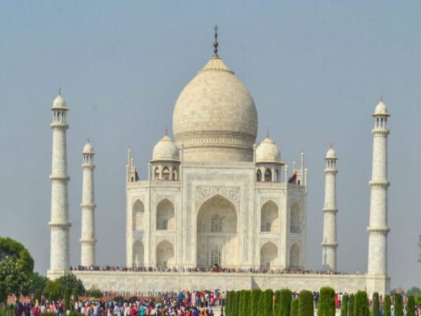 তাজমহলে সবদিন নিষিদ্ধ হল নমাজ! সিদ্ধান্তের জেরে শোরগোল তাজমহলে সবদিন নিষিদ্ধ হল নমাজ! সিদ্ধান্তের জেরে শোরগোল