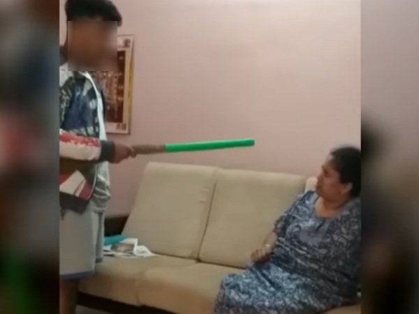 সোশ্যাল মিডিয়ায় ভাইরাল ছবি সোশ্যাল মিডিয়ায় ভাইরাল ছবি