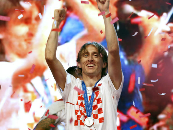 মেসি-রোনাল্ডোর আধিপত্যে মদ্রিচের থাবা