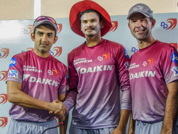 নতুন অধিনায়ক