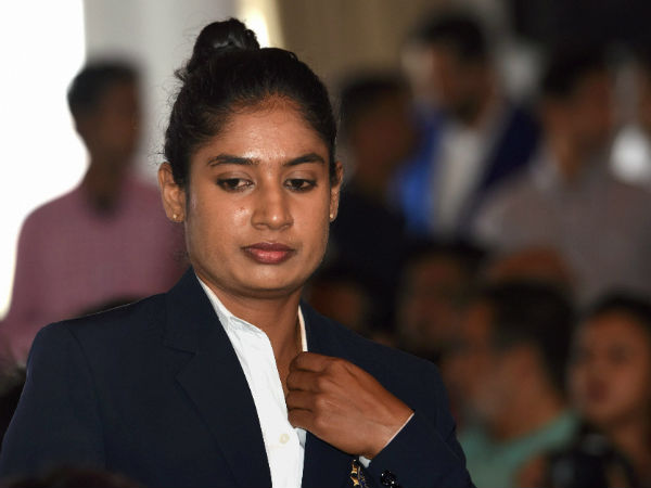 পরিবারের উপরেও পড়েছিল ঝড়ের আঁচ