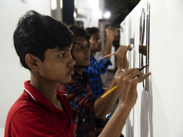 অক্ষর দিয়ে সেজে ওঠা, জানতে হলে চলুন সল্টলেক 