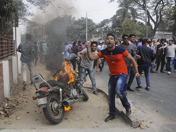 ঘাগড়া ইউনিয়নে সংঘর্ষ ঘাগড়া ইউনিয়নে সংঘর্ষ