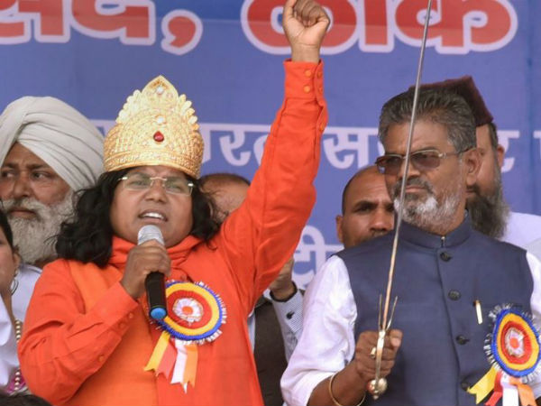লোকসভা নির্বাচনে আগে ধাক্কা! দল ছাড়লেন বিজেপি সাংসদ