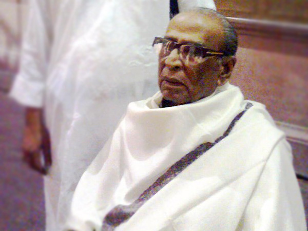 দ্বিজেন মুখোপাধ্যায় দ্বিজেন মুখোপাধ্যায়