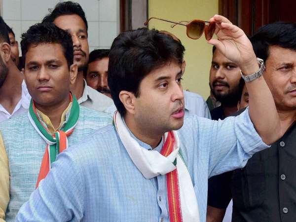 জ্যোতিরাদিত্যর পরিস্থিতি