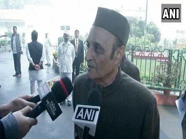 ৩ রাজ্যে বিজেপি হারতেই রামের দখল নিতে ময়দানে! সীতাকেও সম্মান জানানোর দাবি কংগ্রেস নেতার ৩ রাজ্যে বিজেপি হারতেই রামের দখল নিতে ময়দানে! সীতাকেও সম্মান জানানোর দাবি কংগ্রেস নেতার