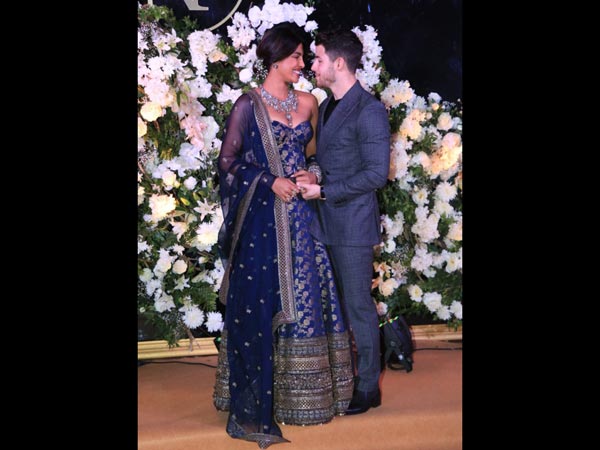 নিকের সঙ্গে পিগি চোপস নিকের সঙ্গে পিগি চোপস