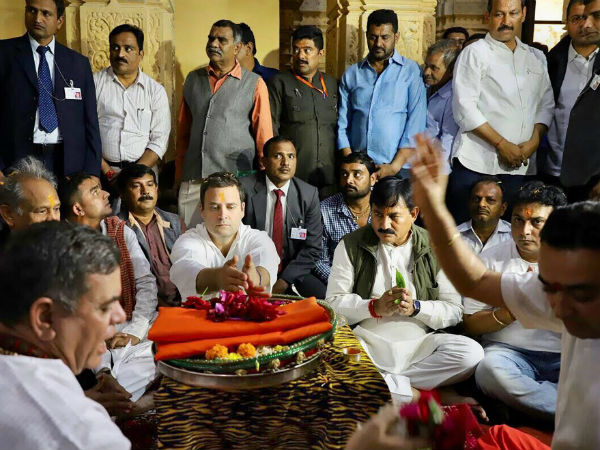 কর্ণাটকে প্রচার শুরু মন্দিরে