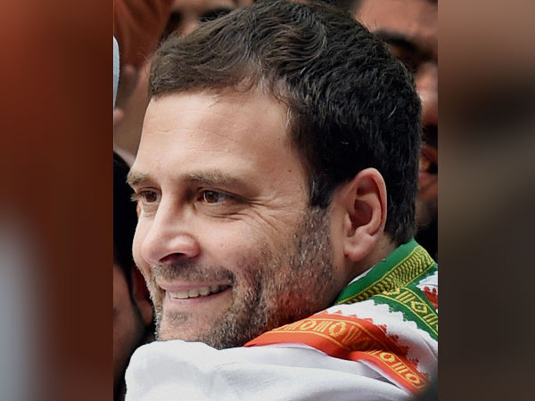 পণ্ডশ্রম বোঝাতে কংগ্রেসের ভ্রমণ-বার্তা