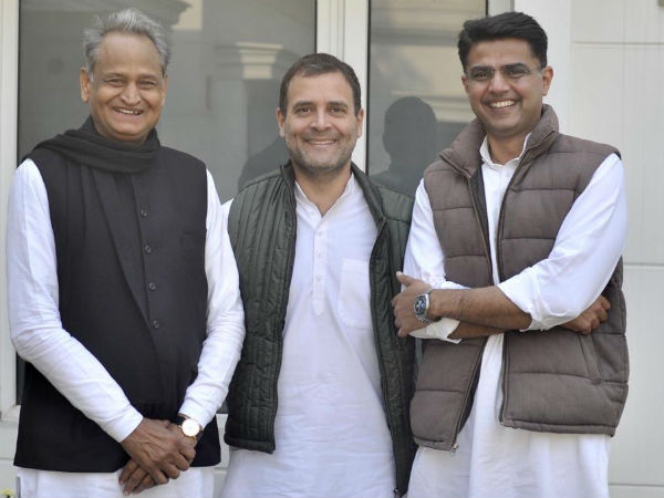  মেঘের আড়ালে খলছে বিজেপি