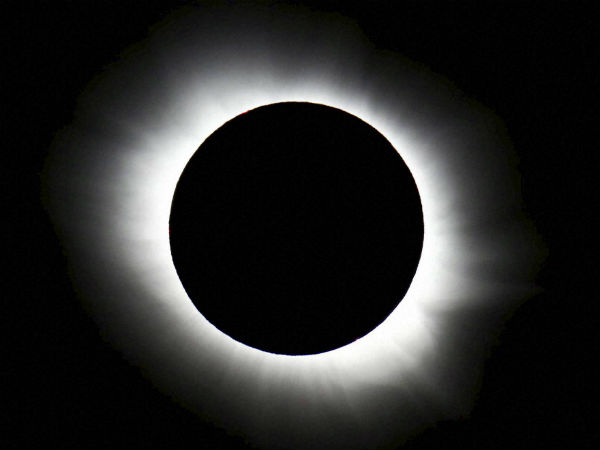 তৃতীয় সূর্যগ্রহণ 