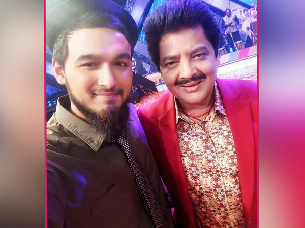 কোনও প্রশিক্ষণ ছাড়াই গান-প্রেম কোনও প্রশিক্ষণ ছাড়াই গান-প্রেম