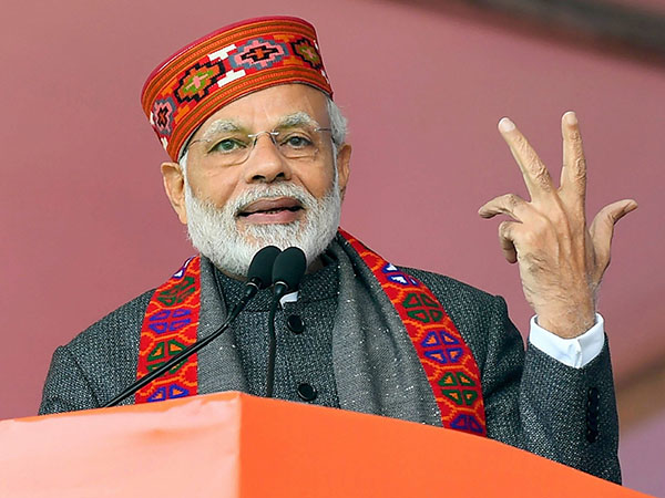 একটু দূরে থামবে এনডিএ