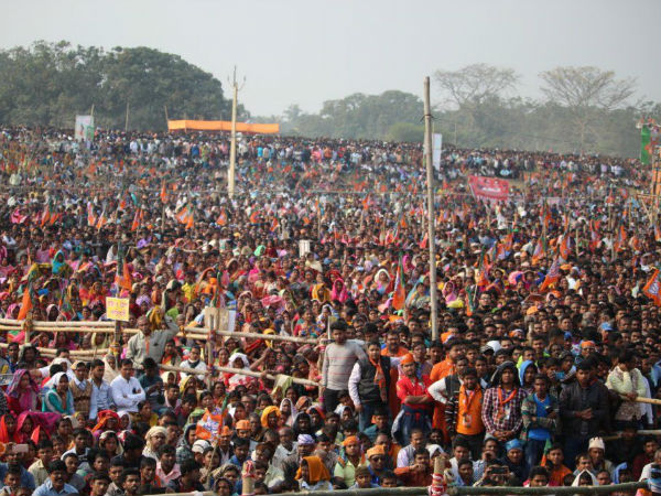 লোকসভার বাংলায় হাতিয়ার নেতাজি
