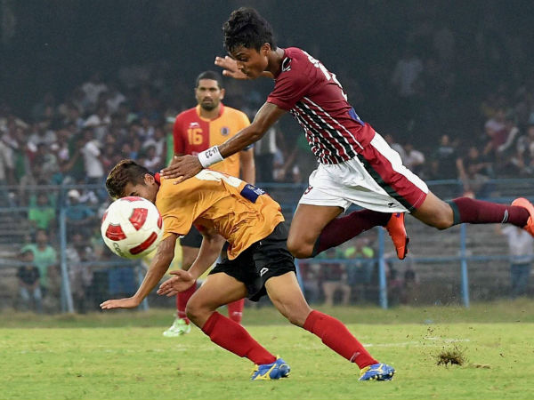 মোহনবাগান ৫-৩ ইস্টবেঙ্গল (আই-লিগ, ২০০৯)