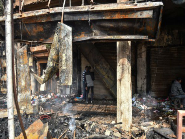 আগুন শর্টসার্কিট থেকে