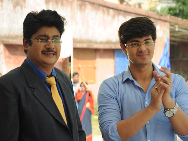 জয়ী জয়ী