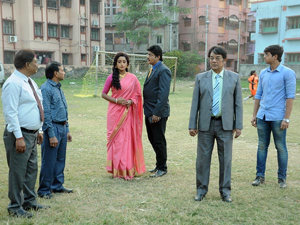 জয়ী জয়ী