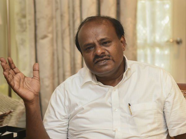 স্বস্তিতে কুমারস্বামী! 