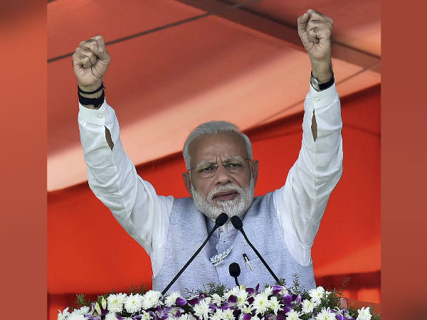 এগিয়েছে ভারত এগিয়েছে ভারত