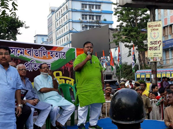 নাগরিকত্ব বিল নিয়ে খোঁচা পার্থর নাগরিকত্ব বিল নিয়ে খোঁচা পার্থর