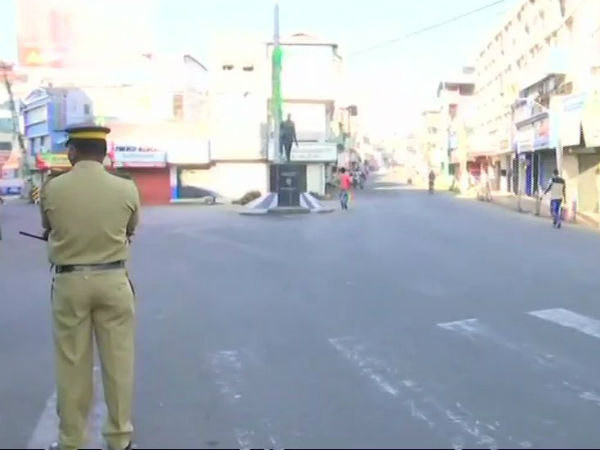 সরবিমালা বিক্ষোভে প্রাণ গেল একজনের, কেরলে চলছে বনধ সরবিমালা বিক্ষোভে প্রাণ গেল একজনের, কেরলে চলছে বনধ