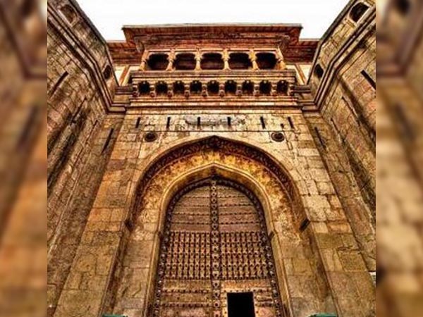 রয়েছে নানা মাপকাঠি