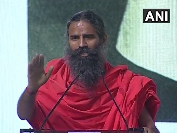 ভারতে ঊর্ধমুখী জনসংখ্যা! নিয়ন্ত্রণের উপায় বাতলে দিলেন রামদেব ভারতে ঊর্ধমুখী জনসংখ্যা! নিয়ন্ত্রণের উপায় বাতলে দিলেন রামদেব