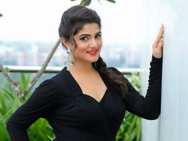 পাকাপাকি বিচ্ছেদ হল টলিউডের প্রথম সারির এই অভিনেত্রীর 