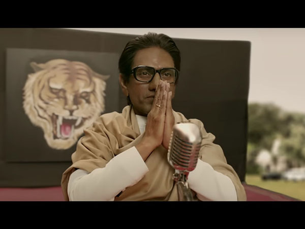 ঠাকরে ঘিরে বিতর্ক 