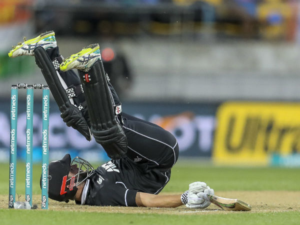 কেন উইলিয়ামসন কেন উইলিয়ামসন