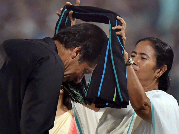 ইমরানের কাছে প্রত্যাশা ইমরানের কাছে প্রত্যাশা