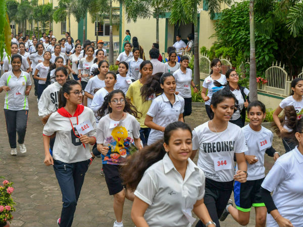 বাবা-মা ও স্কুলের জন্য বাবা-মা ও স্কুলের জন্য