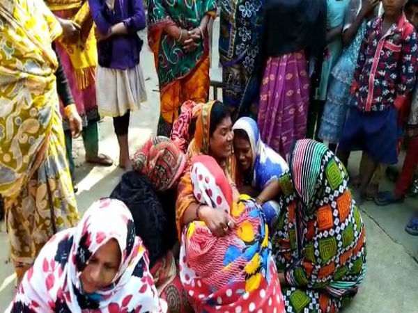 ফের অসমে খুন বাঙালি! বাঙালি খেদাও, ইঙ্গিত তৃণমূলের ফের অসমে খুন বাঙালি! বাঙালি খেদাও, ইঙ্গিত তৃণমূলের