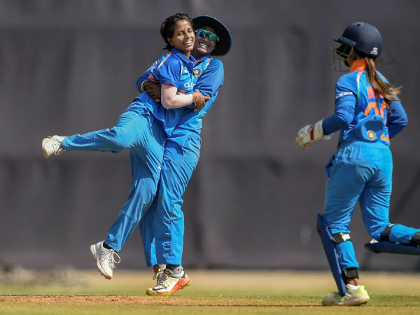 বোলাররা বোলাররা