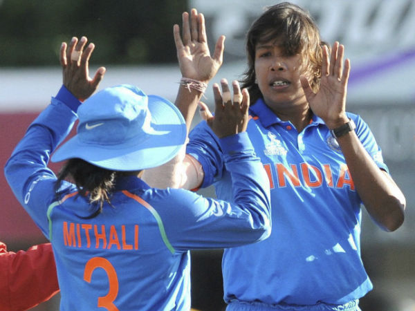 মিতালী রাজ ও ঝুলন গোস্বামী