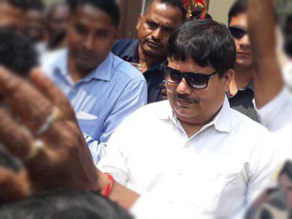 দলবদলী নেতাদের নিয়ে ক্ষোভ