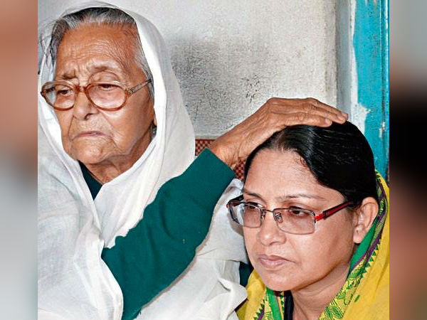 প্রার্থী না করা নিয়ে ক্ষোভ মমতারও