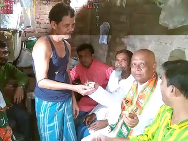 পদ্মপ্রতীকে ভোটে দিতে জোরদার প্রচার