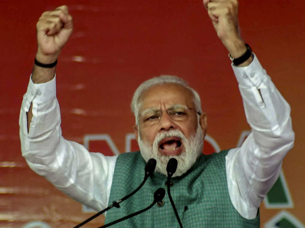 মোদী সরকারের তোপ মোদী সরকারের তোপ