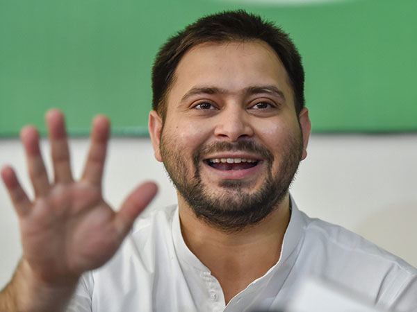 ছ’দলের মহাজোটে কাঁটা ছ’দলের মহাজোটে কাঁটা