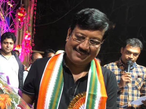 ‘রিটায়ার্ড হার্ট’ করে দিয়েছেন ‘রিটায়ার্ড হার্ট’ করে দিয়েছেন