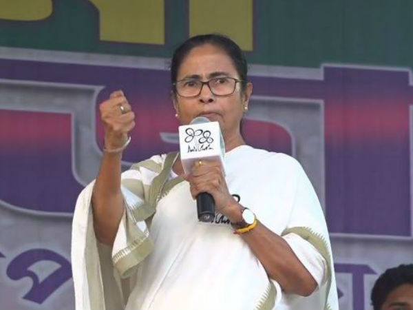প্রধানমন্ত্রীকে হরিদাস বলে সম্বোধন প্রধানমন্ত্রীকে হরিদাস বলে সম্বোধন