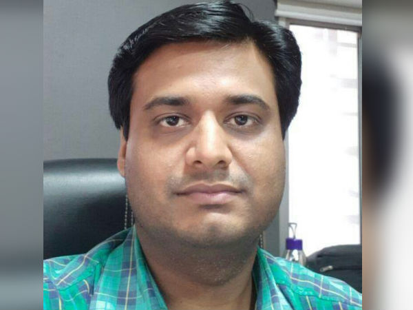 নোডাল অফিসারের অন্তর্ধান রহস্য! চাঞ্চল্যকর তথ্য সামনে আনলেন অর্ণব রায় নোডাল অফিসারের অন্তর্ধান রহস্য! চাঞ্চল্যকর তথ্য সামনে আনলেন অর্ণব রায়