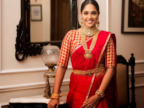 নববর্ষের ফ্যাশন টিপস হিসাবে কোন পোশাককে আগে রাখবেন? নববর্ষের ফ্যাশন টিপস হিসাবে কোন পোশাককে আগে রাখবেন?